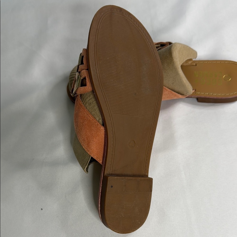 Stylish Tan and Gold Women's Sandals - Picture 6 of 7